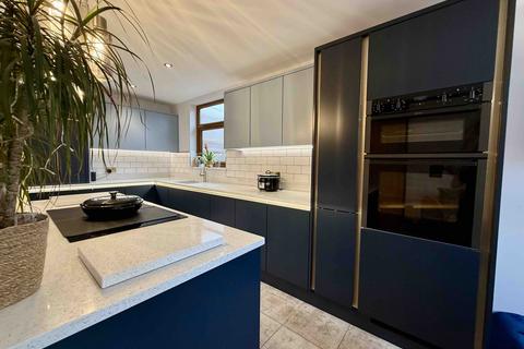3 bedroom detached house for sale, Ferry Road, Old Felixstowe, IP11