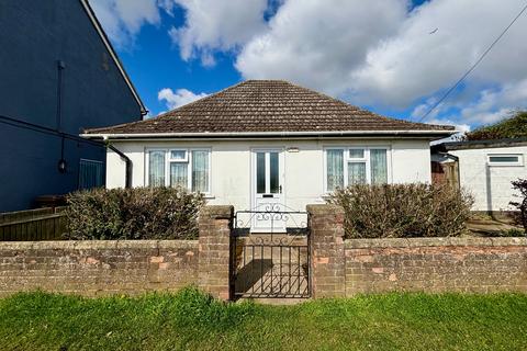 1 bedroom detached bungalow for sale, Florencia, Queens Walk, Margaret Street, Felixstowe, IP11