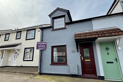 2 bedroom end of terrace house for sale, High street, Walton, Felixstowe, IP11