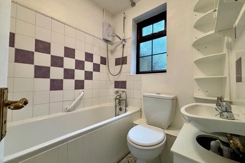 2 bedroom end of terrace house for sale, High street, Walton, Felixstowe, IP11