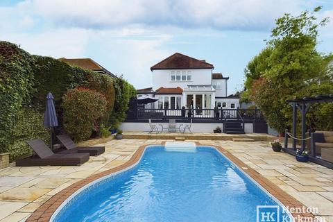 5 bedroom detached house for sale, London Road, Billericay