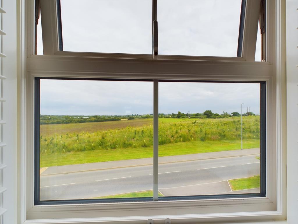 Views to Front