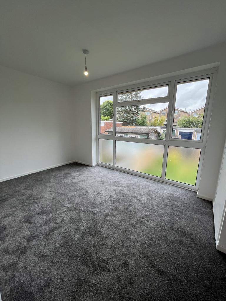 Briarsleigh Wildwood, ST17 1 bed flat £695 pcm (£160 pw)
