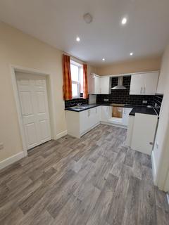 2 bedroom terraced house to rent, Chilton  DL17