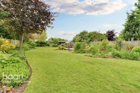 4 bedroom detached bungalow for sale, Marham Road, Fincham