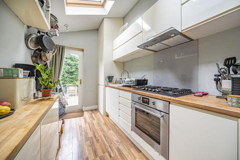 2 bedroom flat for sale, Branksome Road, Brixton