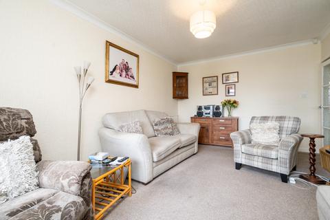 40 Fairlyn Drive, Bolton, BL5 1HJ