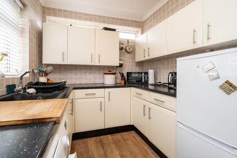 40 Fairlyn Drive, Bolton, BL5 1HJ