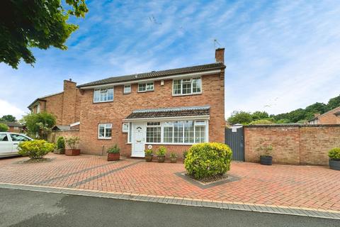 4 bedroom detached house for sale, Forest Close, Telford TF5