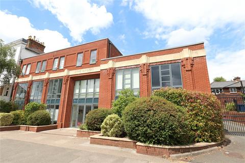 1 bedroom penthouse for sale, East Street, Farnham, Surrey, GU9