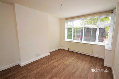 3 bedroom terraced house to rent, West Ewell KT19