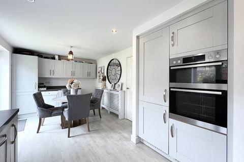 25 Bloom Drive, Wetherby, LS22 6AR