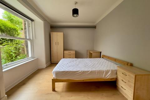 3 bedroom flat to rent, West Princes Street, Woodlands, Glasgow, G4