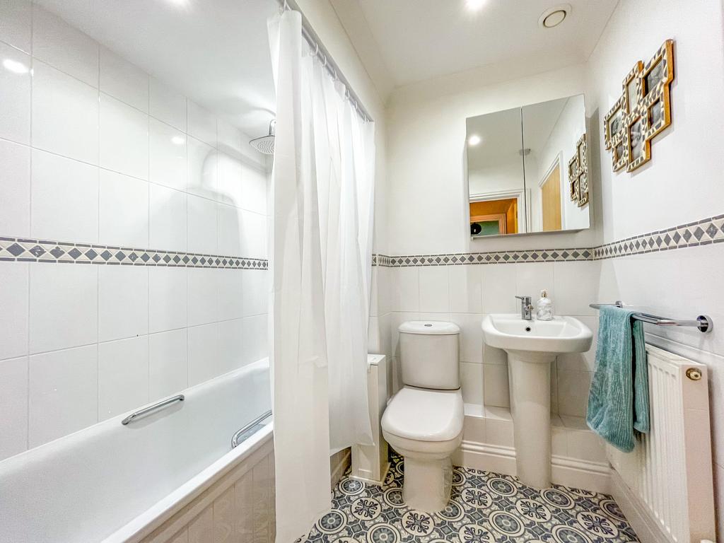 Family bathroom