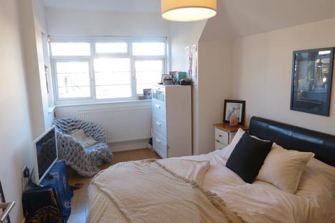 1 bedroom flat to rent, THE CREST, LONDON, NW4