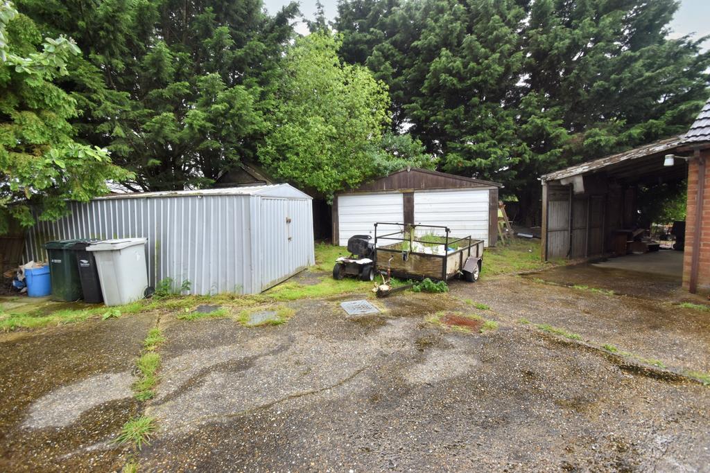 Parking &amp; Outbuildings