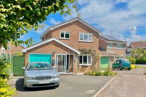 3 bedroom detached house for sale, Forest View, Crossways