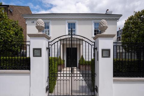 6 bedroom detached house for sale, Cavendish Avenue, St John's Wood NW8
