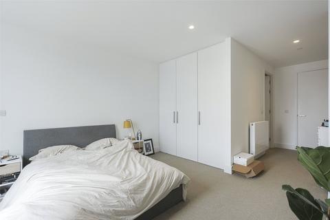 3 bedroom apartment for sale, Barley Lane, Stratford, E15