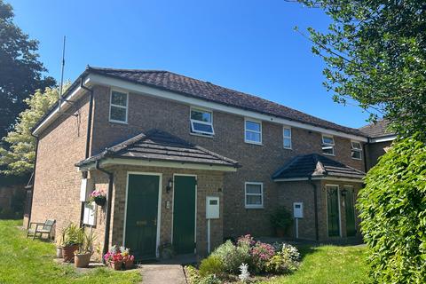 2 bedroom retirement property for sale, Arnoldfield Court, Gonerby Hill Foot, Grantham, NG31