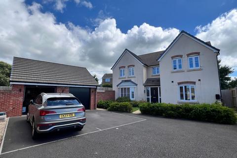 4 bedroom detached house for sale, Greenmeadow Way, Rhoose, CF62