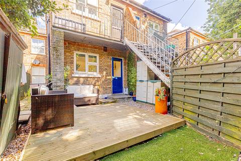 2 bedroom flat for sale, Leucha Road, Walthamstow, London, E17