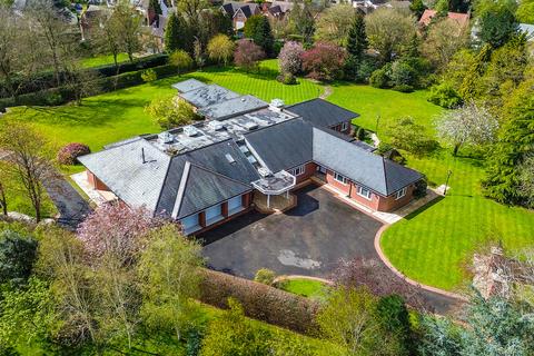 6 bedroom detached house for sale, Upper Spring Lane Kenilworth, Warwickshire, CV8 2JR