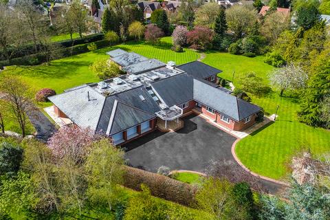 6 bedroom detached house for sale, Upper Spring Lane Kenilworth, Warwickshire, CV8 2JR