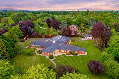 6 bedroom detached house for sale, Upper Spring Lane Kenilworth, Warwickshire, CV8 2JR