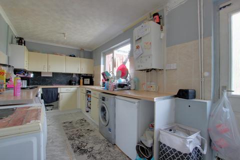 3 bedroom end of terrace house for sale, Purbrook Way, Havant