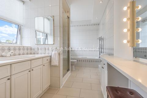 4 bedroom flat to rent, Eton Avenue Belsize Park NW3