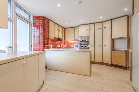 4 bedroom flat to rent, Eton Avenue Belsize Park NW3