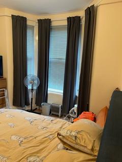 1 bedroom in a house share to rent, London, SE8
