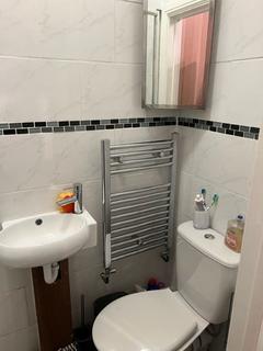 1 bedroom in a house share to rent, London, SE8