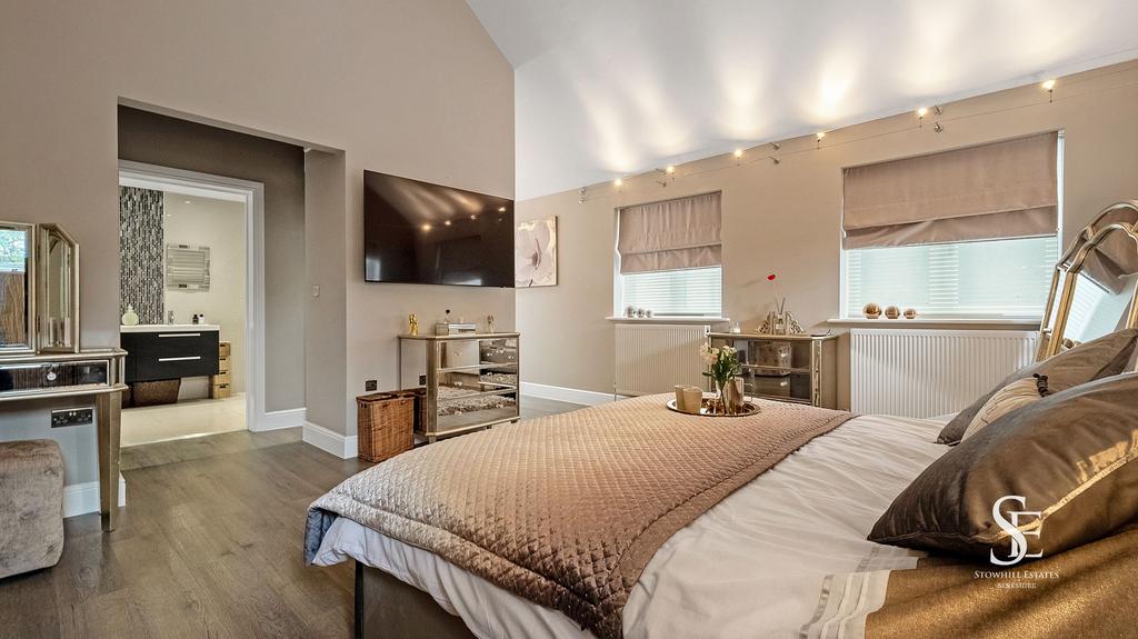 Master Suite to En Suite