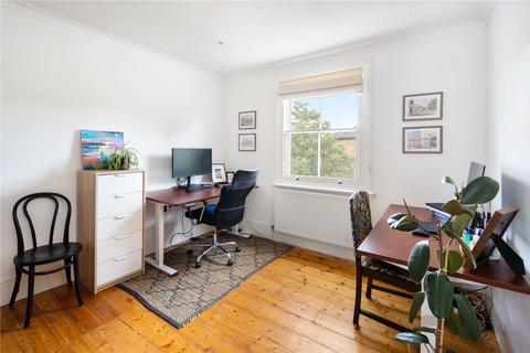 18c Downs Road, London, E5 8DD