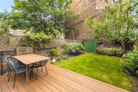 18c Downs Road, London, E5 8DD
