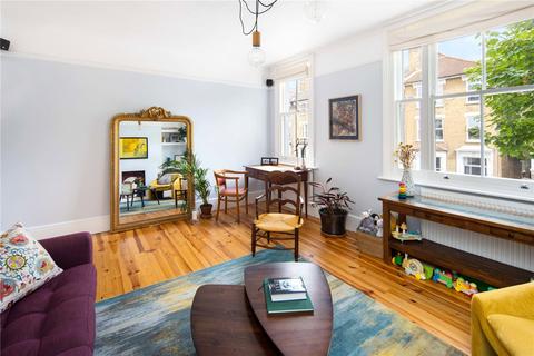 18c Downs Road, London, E5 8DD