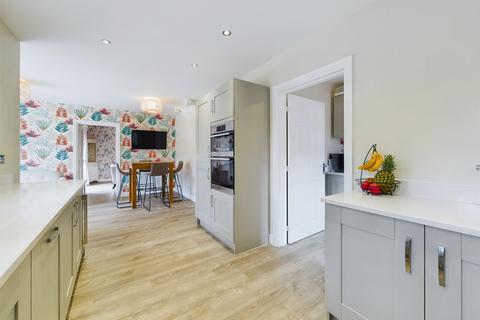 9 Cartmel Close, Towcester, NN12 6UA
