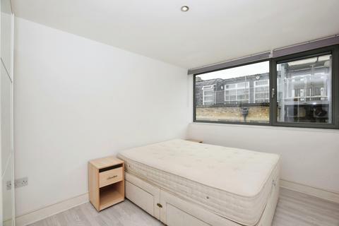 2 bedroom flat to rent, Bell Yard Mews Southwark SE1