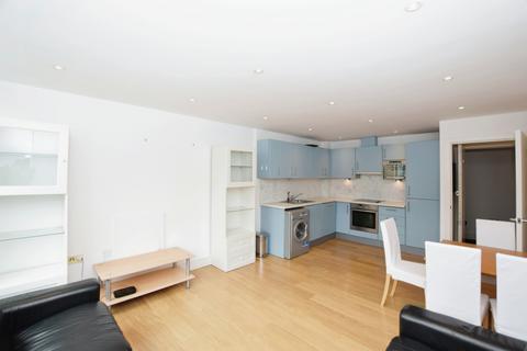 2 bedroom flat to rent, Bell Yard Mews Southwark SE1