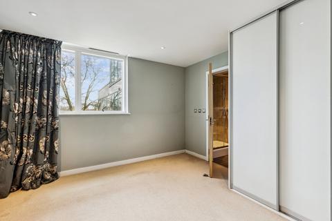 2 bedroom flat for sale, Goldhawk Road, London W12