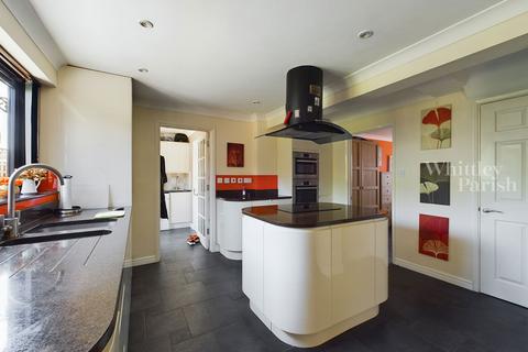 7 Alexander Close, Long Stratton, Norwich, NR15 2RJ