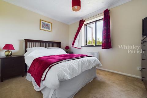 7 Alexander Close, Long Stratton, Norwich, NR15 2RJ