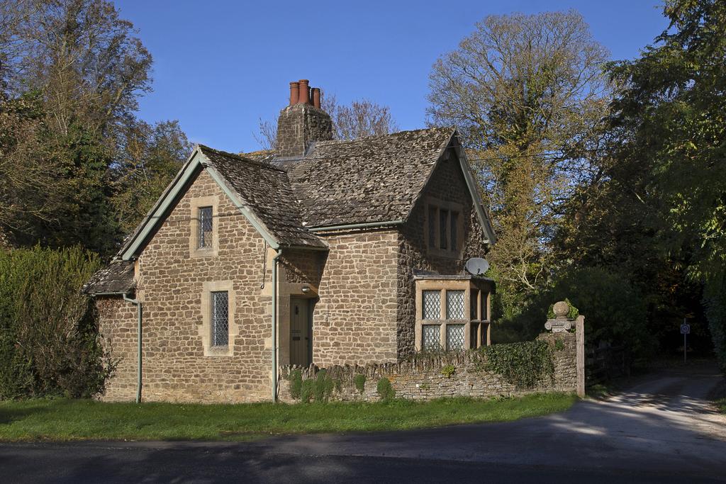 South Lodge