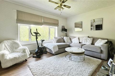 2 bedroom apartment for sale, North Orbital Road, Uxbridge, Buckinghamshire