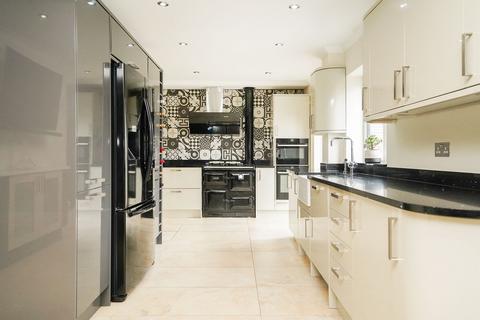 4 bedroom detached house for sale, Oxclose Drive, Dronfield S18