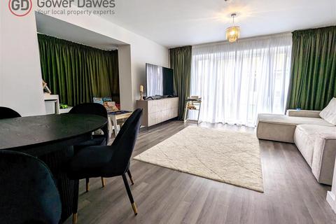 11 Somerset Close, Grays, RM20 4BY