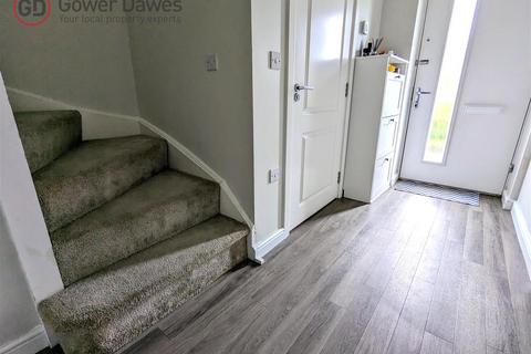 11 Somerset Close, Grays, RM20 4BY