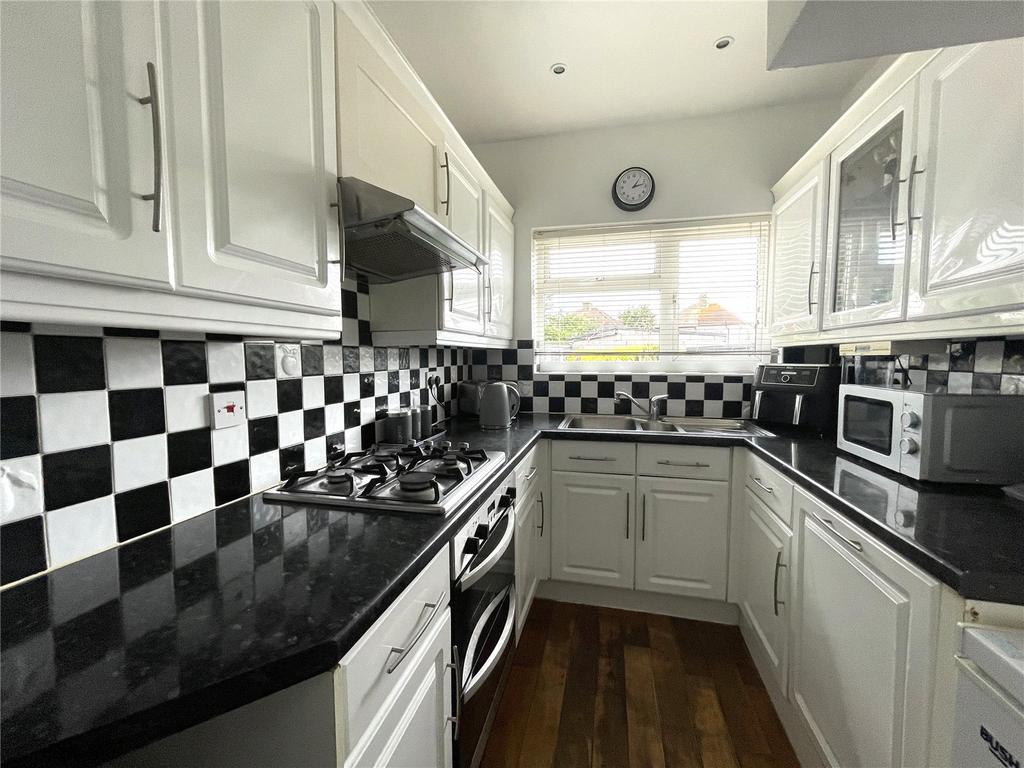 Exeter Road, Welling, Kent, DA16 3 bed semidetached house for sale £